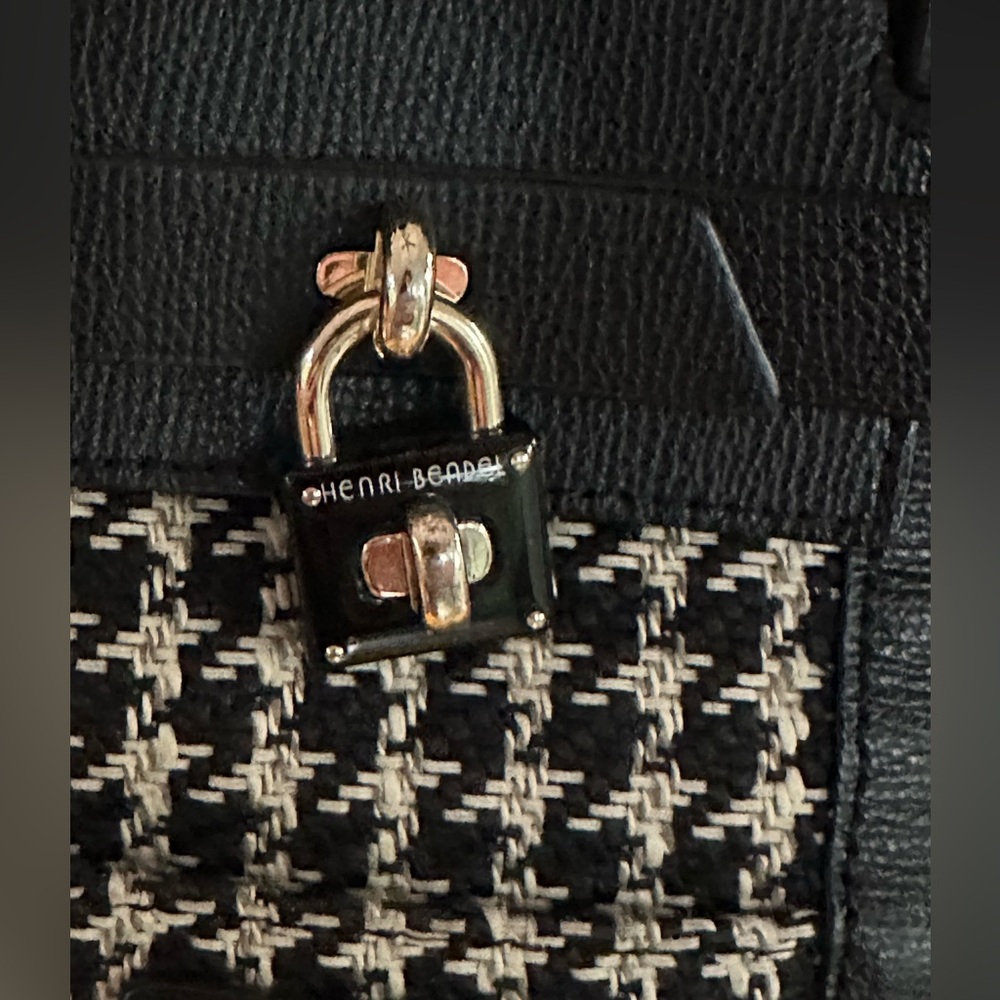Beautiful 2018 Henri Bendel Houndstooth Jetsetter Convertible Tweed Backpack EUC - Picture 3 of 10